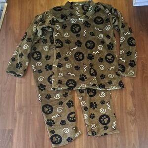 Women's Brown Paw Print Pajama Set